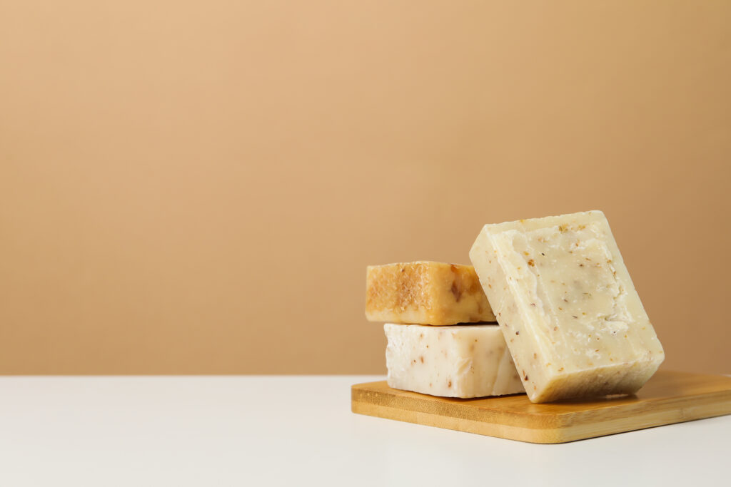Dish soap bar lathering